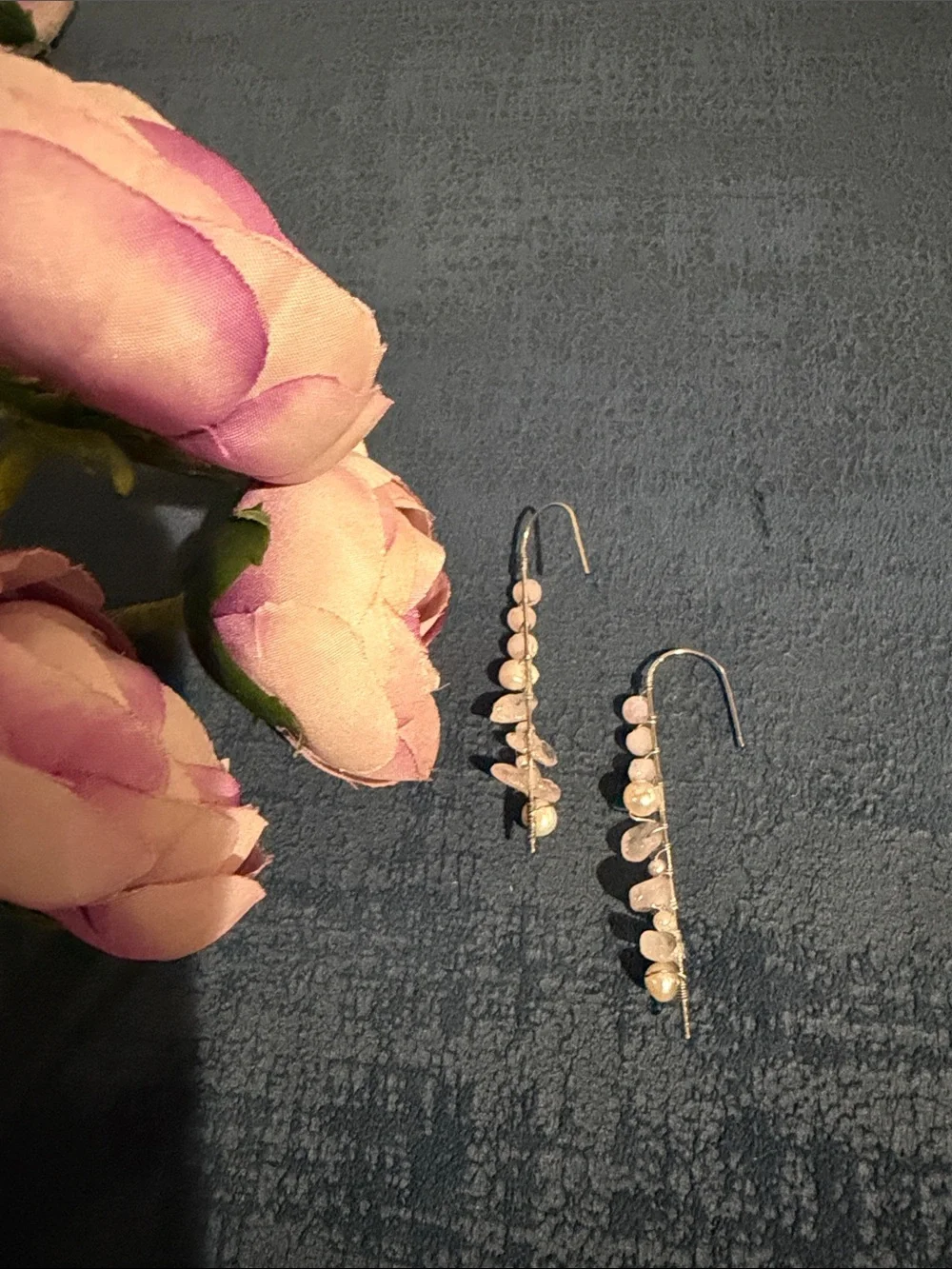 Delicate Pink and White Bead Drop Earrings - Women Fashion Jewelry